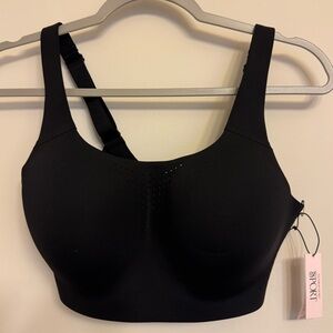 Victoria's Secret Featherweight Max Sports Bra